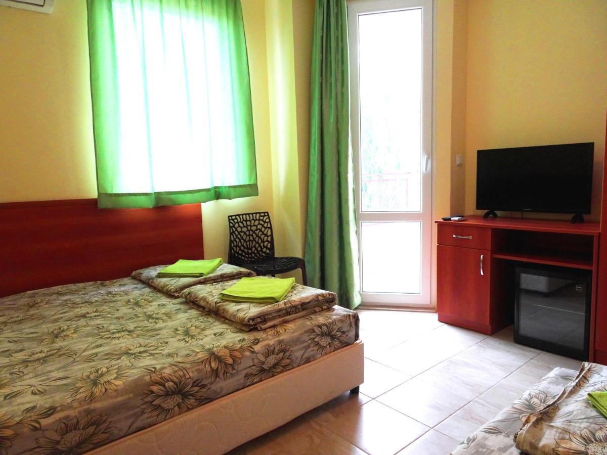 קרנבו Hotel Niko מראה חיצוני תמונה