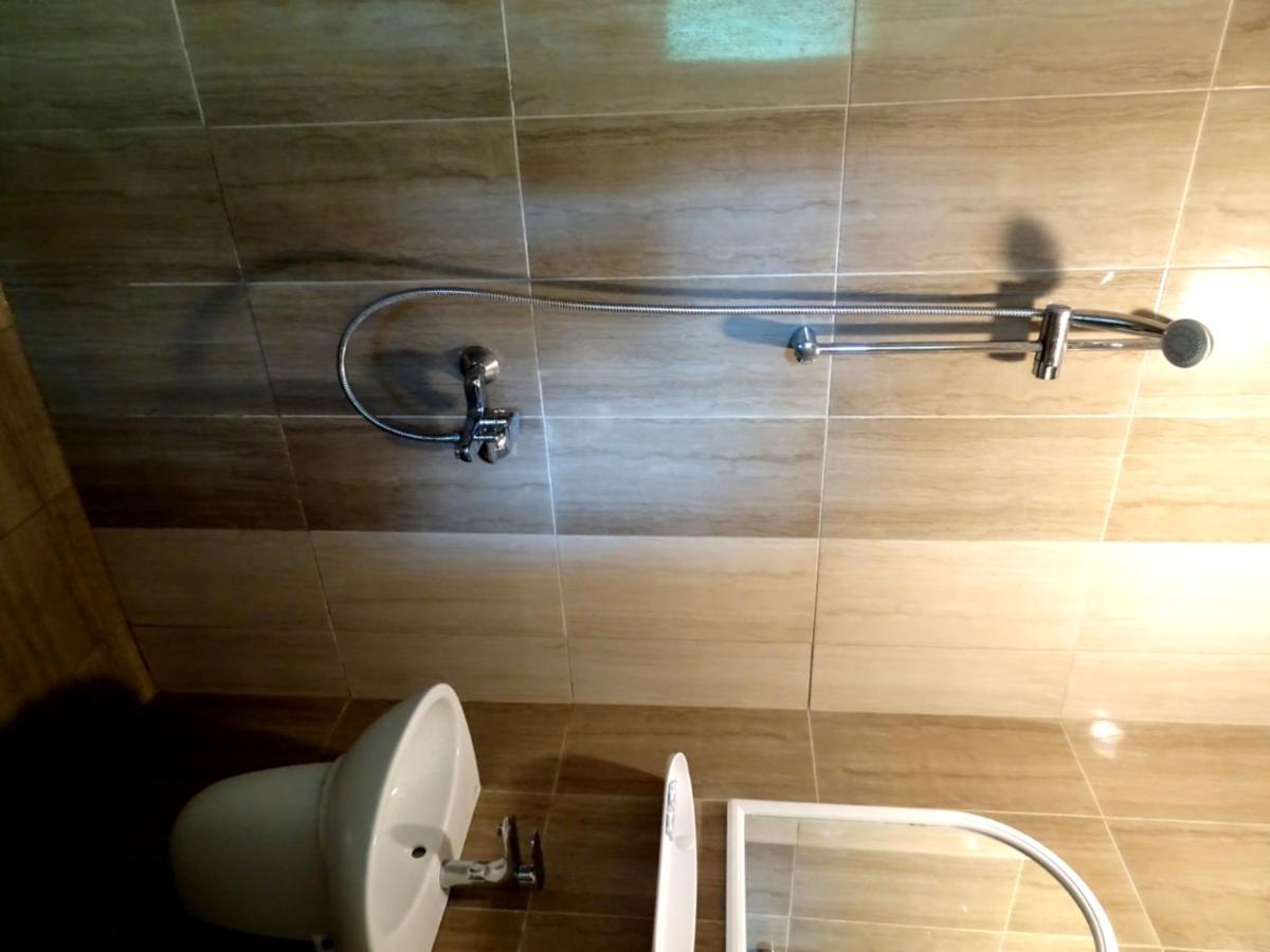 קרנבו Hotel Niko מראה חיצוני תמונה