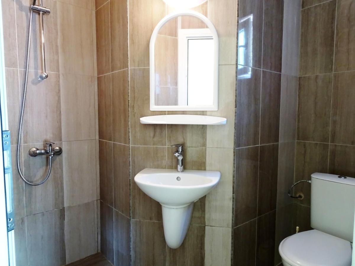 קרנבו Hotel Niko מראה חיצוני תמונה